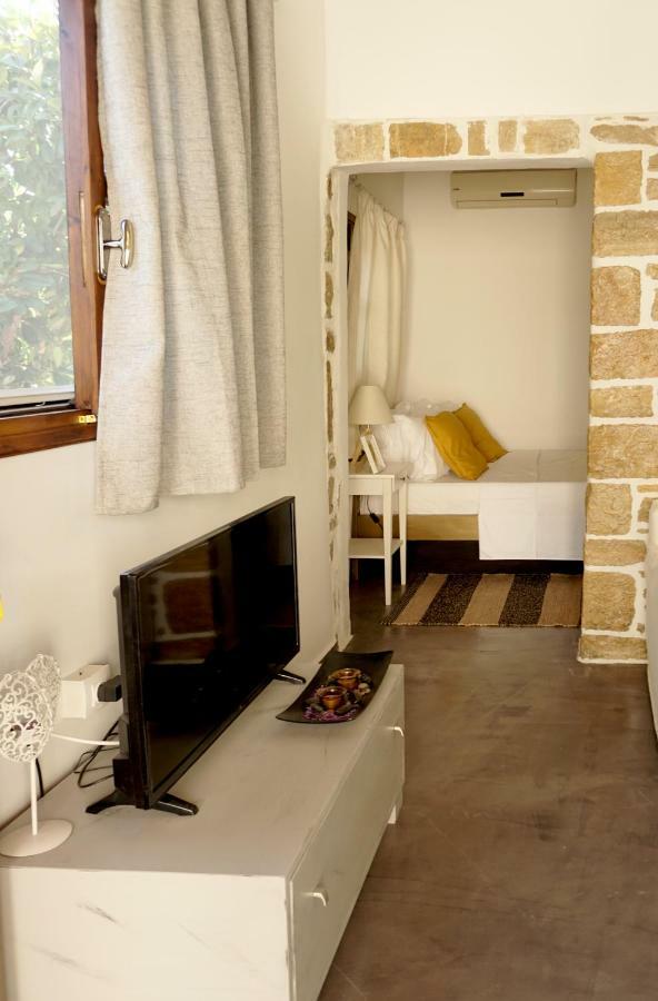 Studio Panagiota - Oasis Holiday Houses Kokkinos Pyrgos Eksteriør bilde